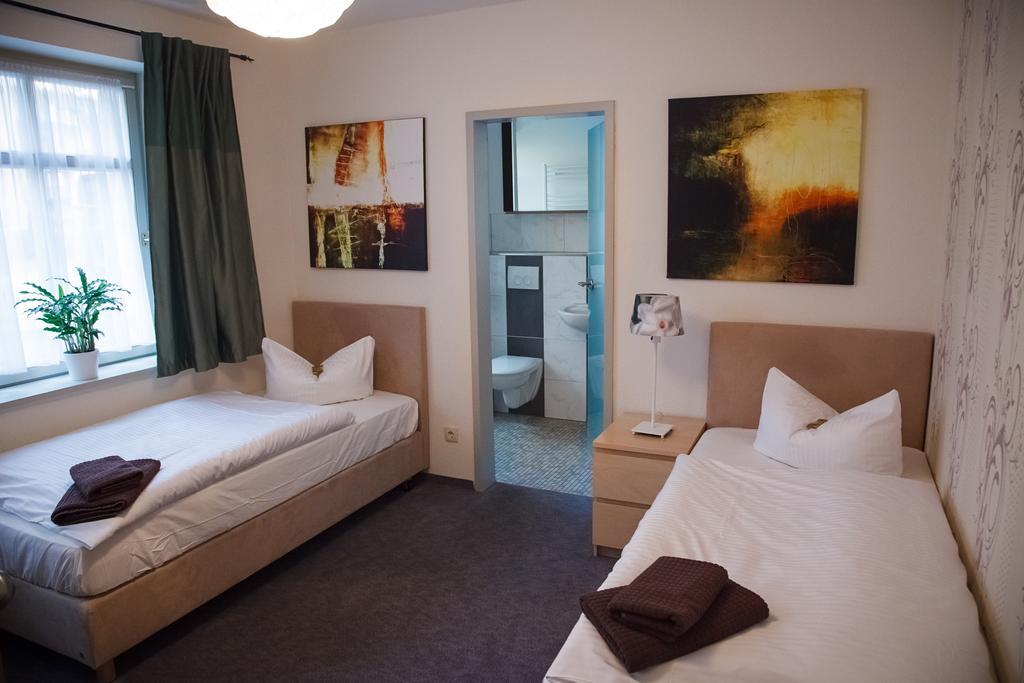 Cityhotel Jena Am Paradies Chambre photo